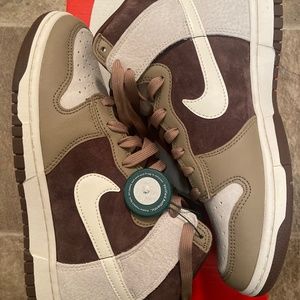 Nike Dunk Hi Light Chocolate (Brand New)